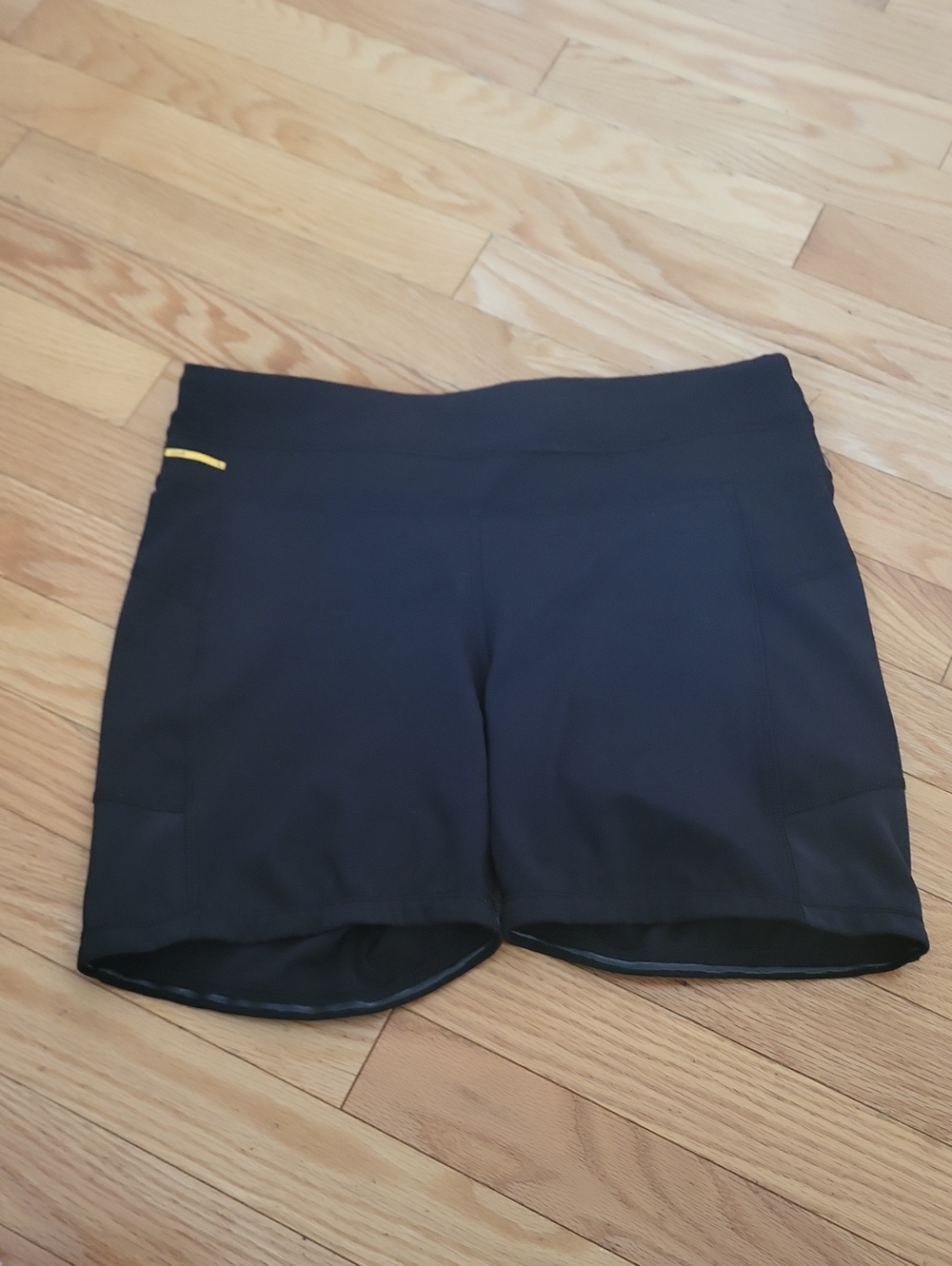 EUC Gym LOLE shorts M